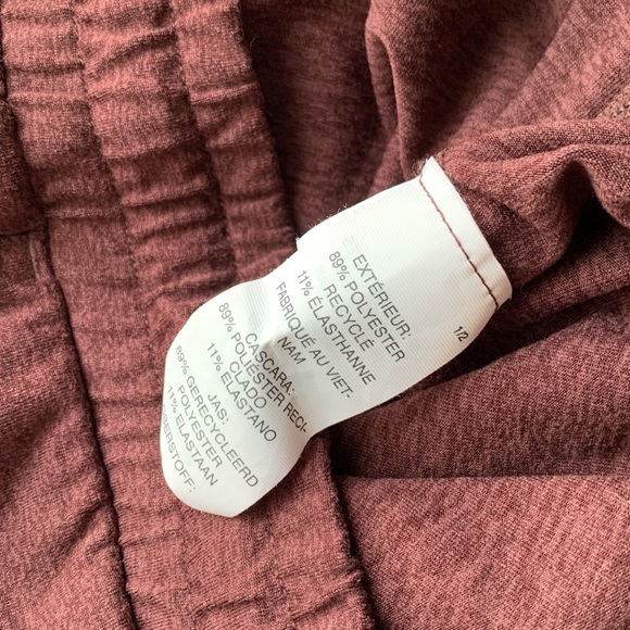 Vuori Women’s Performance Jogger Ruby Heather Red Soft Comfy Size Small - Picture 10 of 13